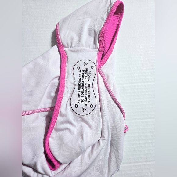 ⭐️3/$15 Hot Pink High Hip 1 Piece Ribbed Swimsuit Womens Small NWOT - Picture 3 of 7